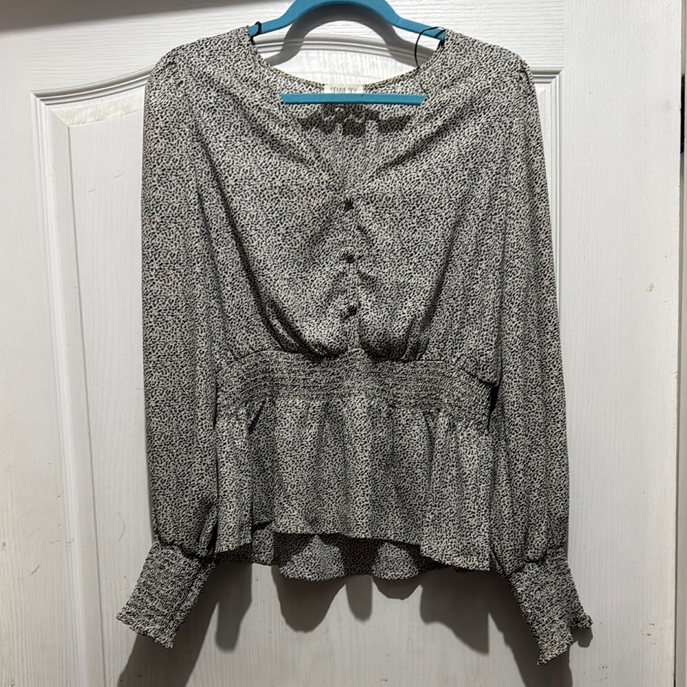 Sienna sky Elegant Black and White Women's Top